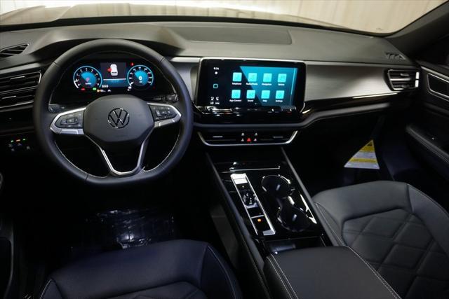 Photo of 2025 Gray Volkswagen Atlas Cross Sport