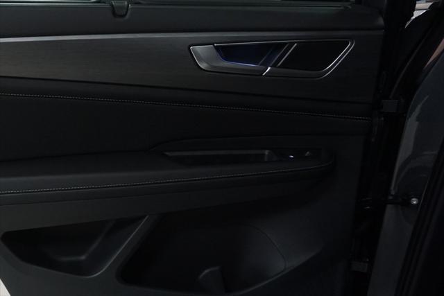 Photo of 2025 Gray Volkswagen Atlas Cross Sport