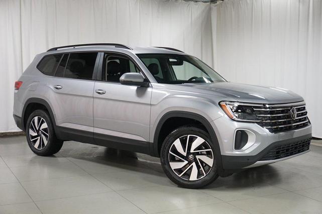 Photo of 2025 Silver Mist Volkswagen Atlas