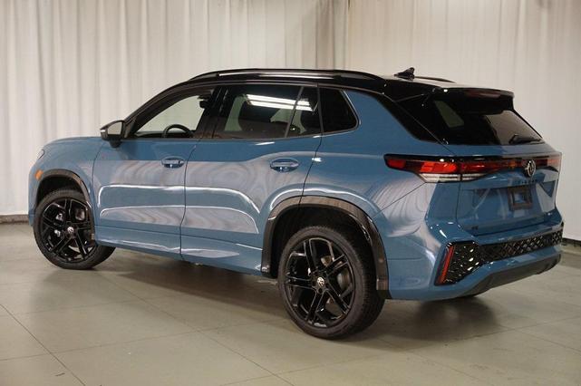 Photo of 2025 Monterey Blue Pearl Volkswagen Tiguan