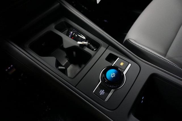 Photo of 2025 Monterey Blue Pearl Volkswagen Tiguan