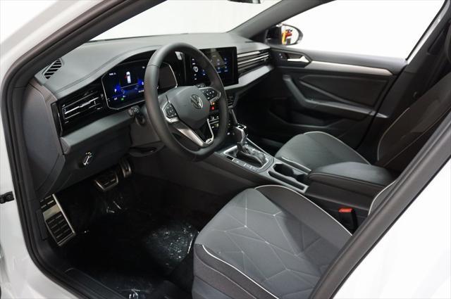 Photo of 2025 Pure White Volkswagen Jetta