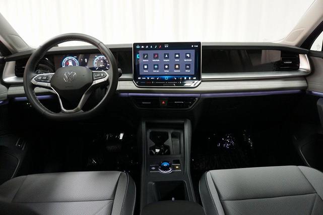 Photo of 2025 Platinum Gray Volkswagen Tiguan