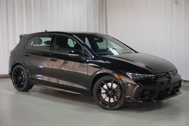 Photo of 2025 Mythos Black Metallic Volkswagen Golf R