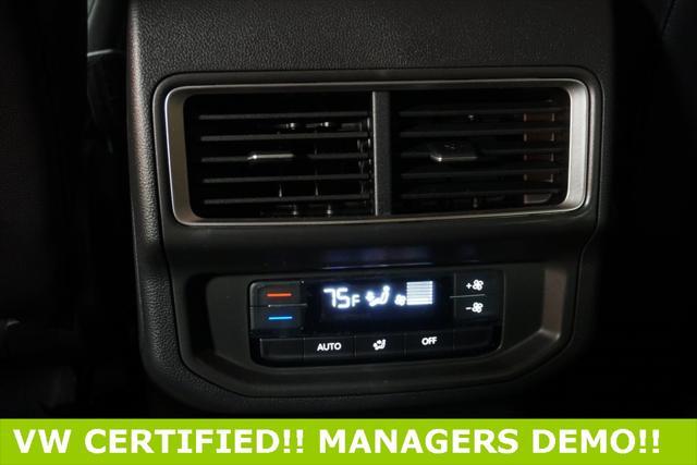 Photo of 2024 Platinum Gray Metallic Volkswagen Atlas