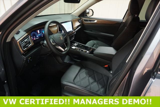Photo of 2024 Platinum Gray Metallic Volkswagen Atlas