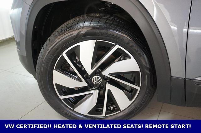 Photo of 2024 Platinum Gray Metallic Volkswagen Atlas