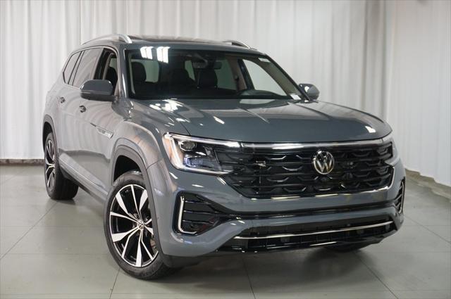 Photo of 2025 Pure Gray Volkswagen Atlas