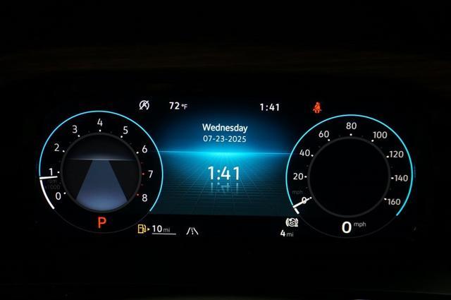 Photo of 2025 Pure Gray Volkswagen Atlas