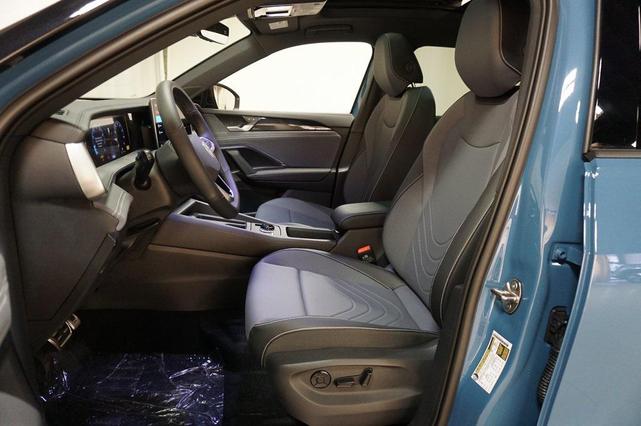 Photo of 2025 Monterey Blue Pearl Volkswagen Tiguan