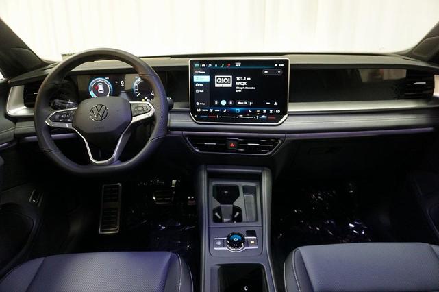 Photo of 2025 Monterey Blue Pearl Volkswagen Tiguan