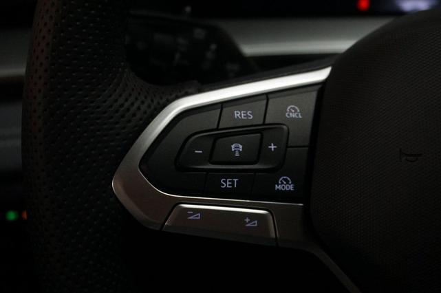 Photo of 2025 Monterey Blue Pearl Volkswagen Tiguan