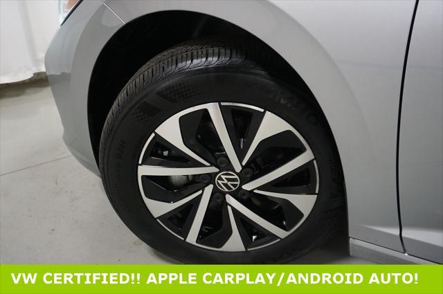 Photo of 2023 Pyrite Silver Metallic Volkswagen Jetta