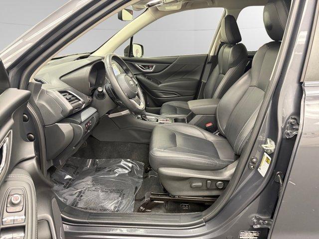 Photo of 2021 Magnetite Gray Metallic Subaru Forester