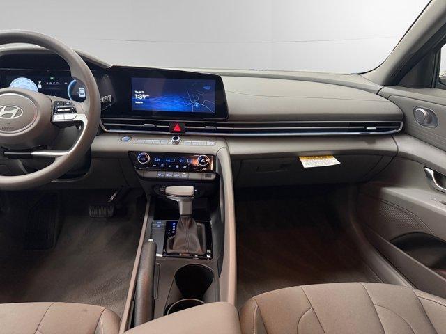 Photo of 2024 Metal Hyundai ELANTRA