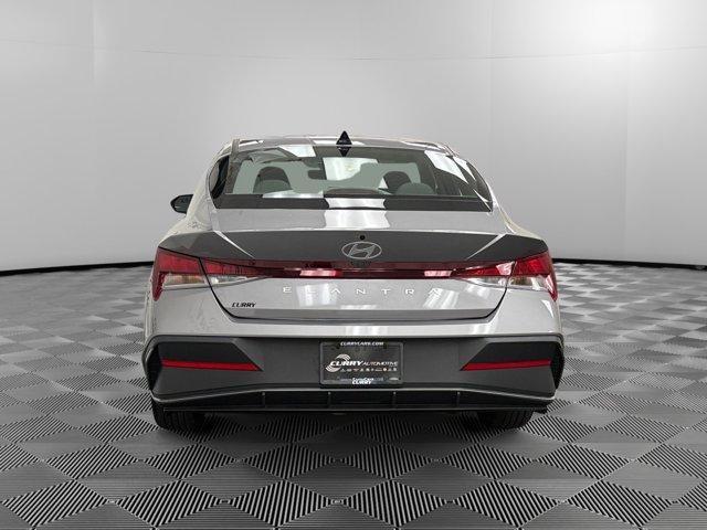 Photo of 2024 Metal Hyundai ELANTRA