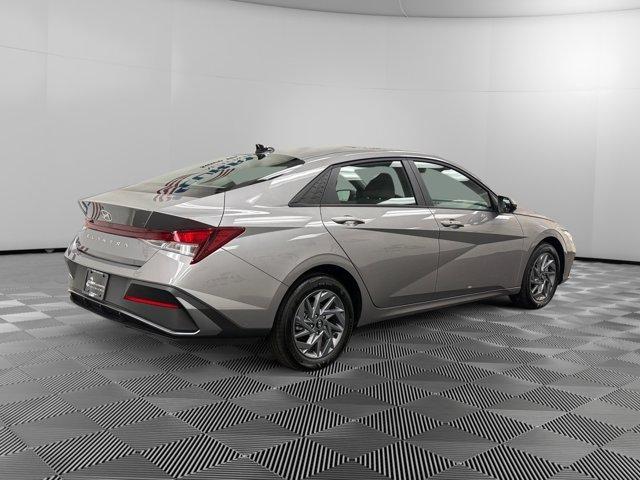 Photo of 2024 Metal Hyundai ELANTRA