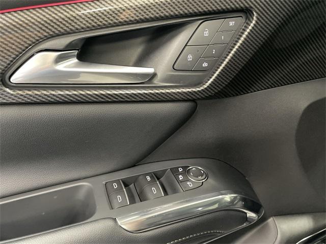 Photo of 2025 Mosaic Black Metallic Chevrolet Traverse