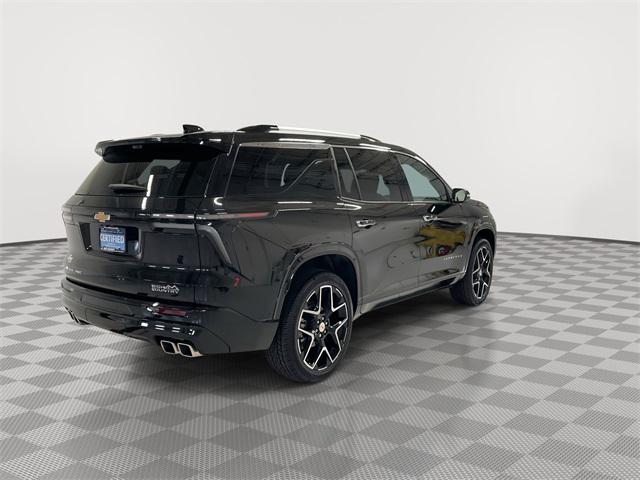 Photo of 2025 Mosaic Black Metallic Chevrolet Traverse