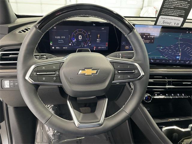 Photo of 2025 Mosaic Black Metallic Chevrolet Traverse
