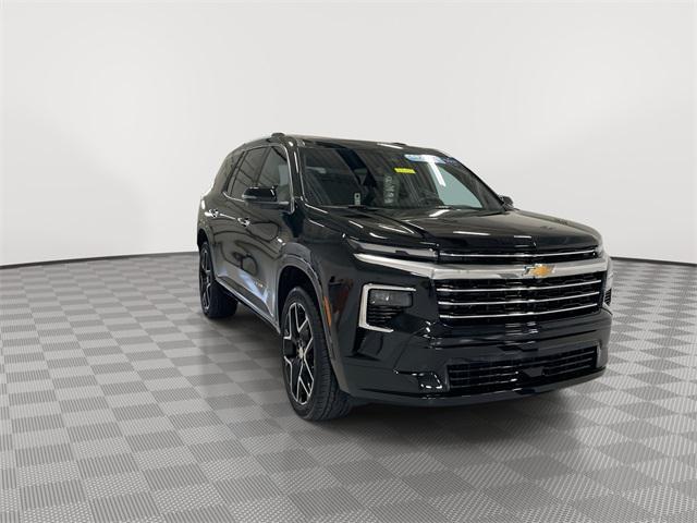 Photo of 2025 Mosaic Black Metallic Chevrolet Traverse