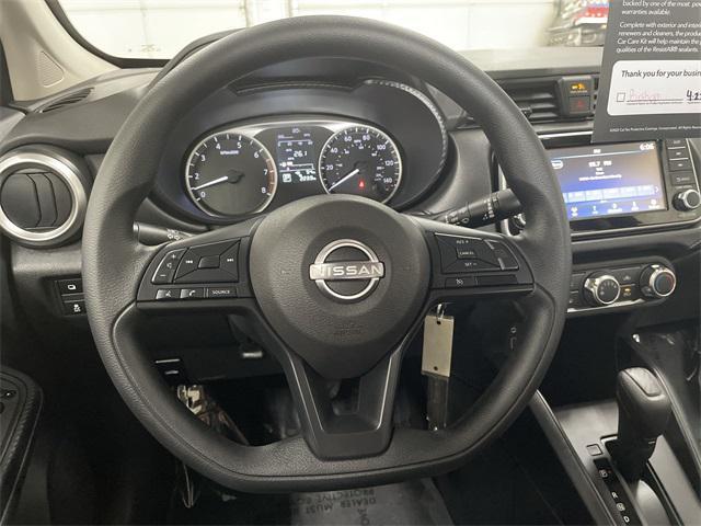 Photo of 2025 Gun Metallic Nissan Versa