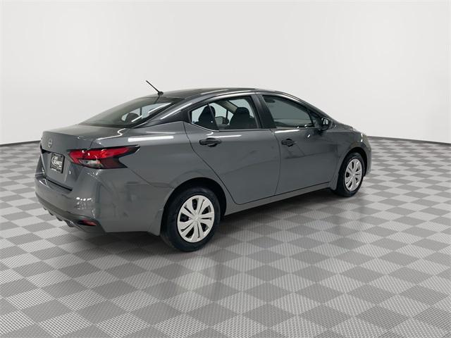 Photo of 2025 Gun Metallic Nissan Versa