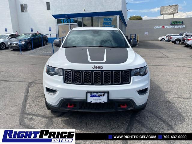 Photo of 2017 Bright White Clearcoat Jeep Grand Cherokee