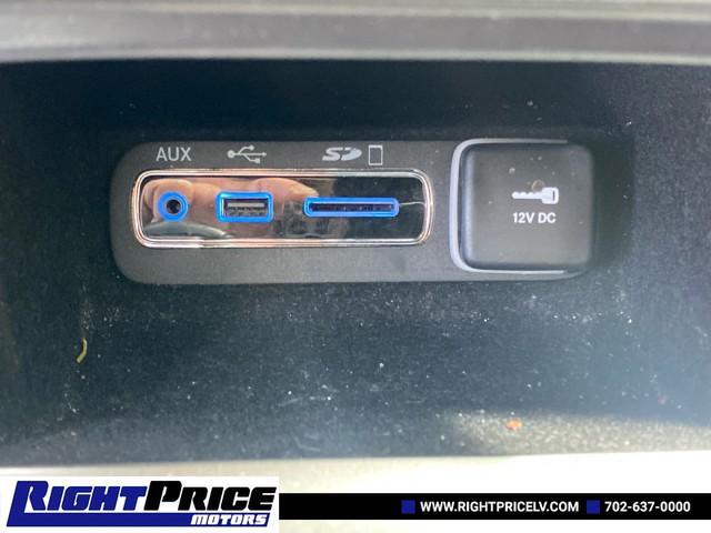 Photo of 2017 Bright White Clearcoat Jeep Grand Cherokee