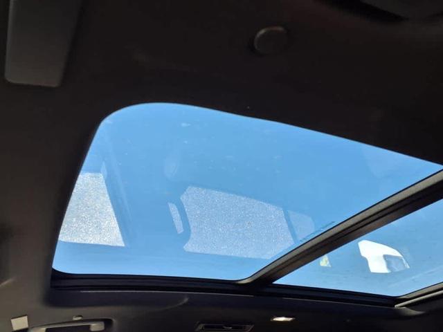 Photo of 2025 Summit White GMC Acadia