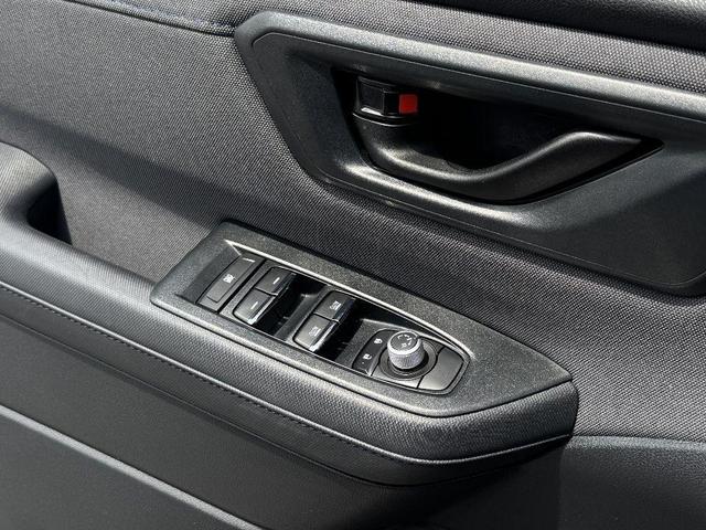 Photo of 2025 Ice Silver Subaru Forester