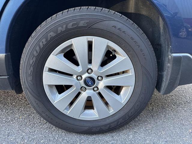 Photo of 2019 Abyss Blue Pearl Subaru Outback
