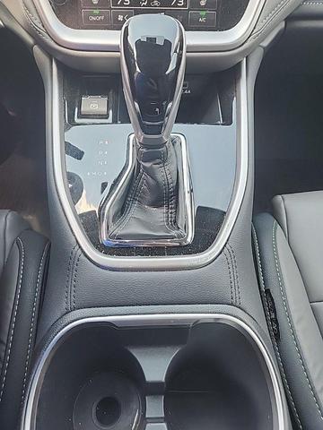 Photo of 2025 Crystal White Pearl Subaru Outback