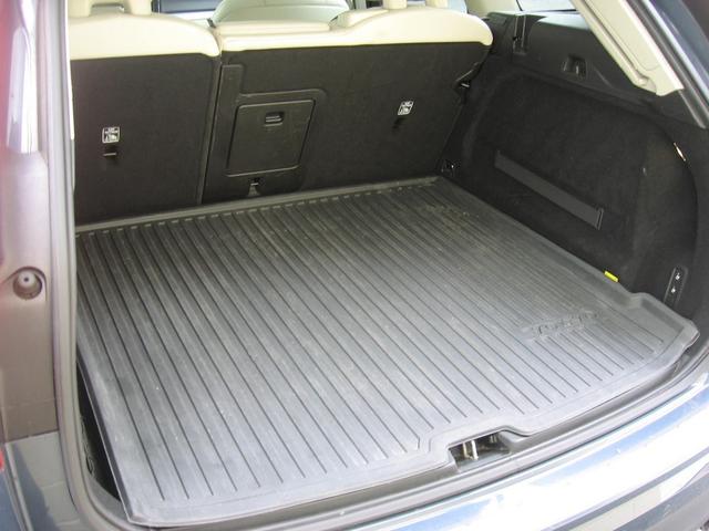 Photo of 2018 Caspian Blue Volvo XC60