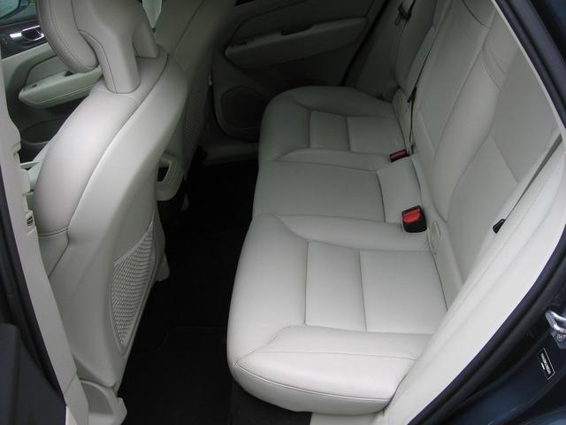 Photo of 2018 Caspian Blue Volvo XC60