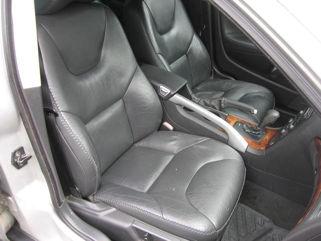 Photo of 2007 Silver Volvo XC70