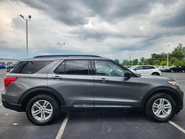 Photo of 2023 Carbonized Gray Metallic Ford Explorer