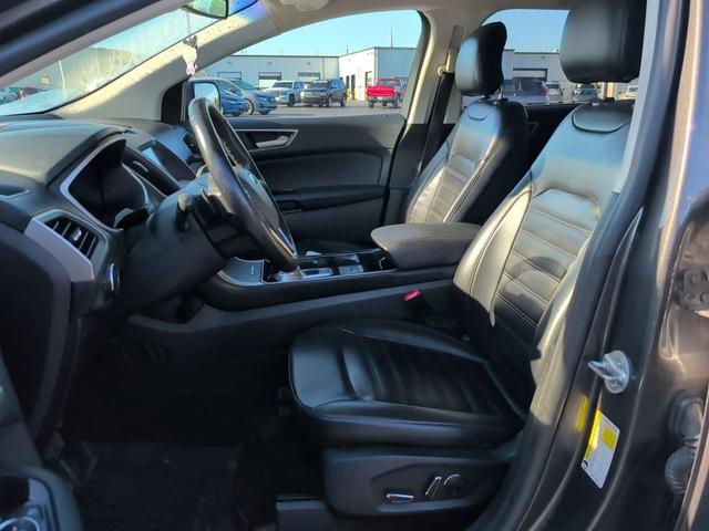 Photo of 2019 Magnetic Ford Edge