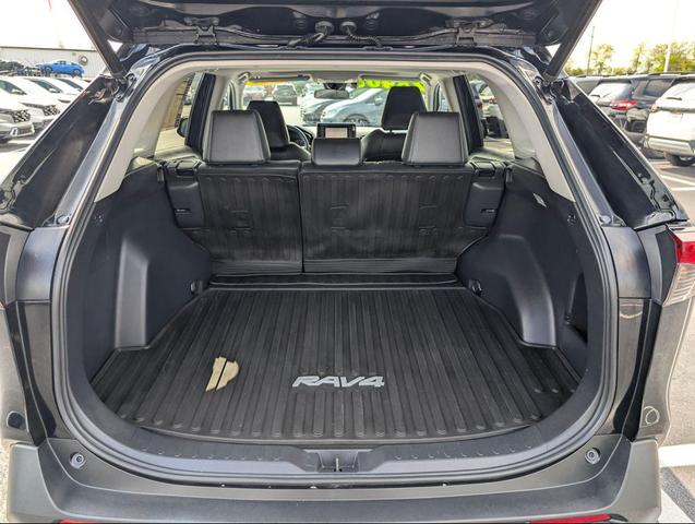 Photo of 2021 Midnight Black Metallic Toyota RAV4