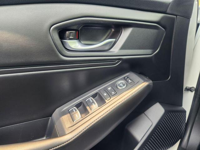 Photo of 2023 Platinum White Pearl Honda Accord Hybrid