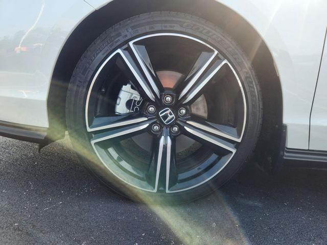 Photo of 2023 Platinum White Pearl Honda Accord Hybrid