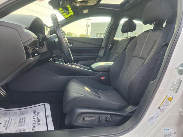 Photo of 2023 Platinum White Pearl Honda Accord Hybrid