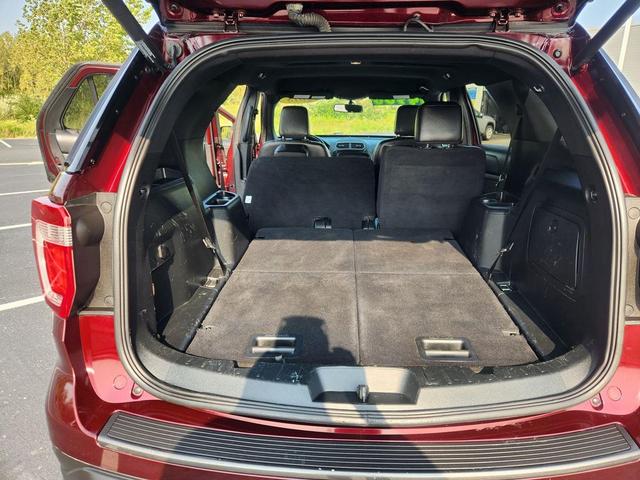 Photo of 2018 Burgundy Ford Explorer