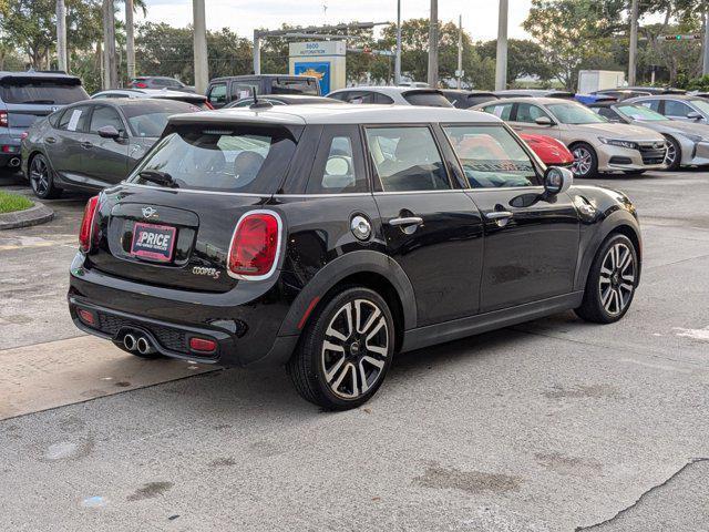 Photo of 2020 MINI Yours Enigmatic Black Metallic MINI Hardtop