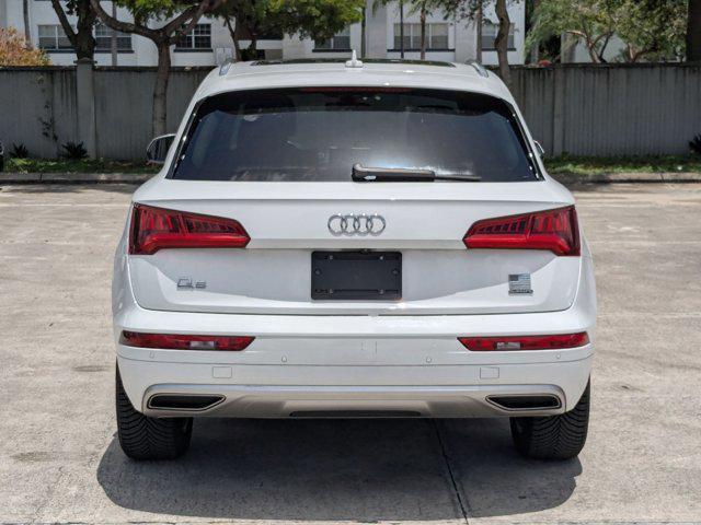 Photo of 2020 Glacier White Metallic Audi Q5