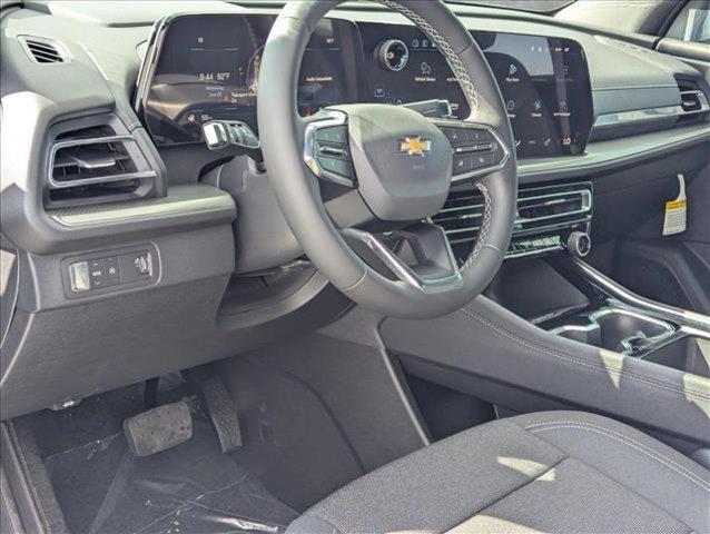 Photo of 2025 Lakeshore Blue Metallic Chevrolet Traverse
