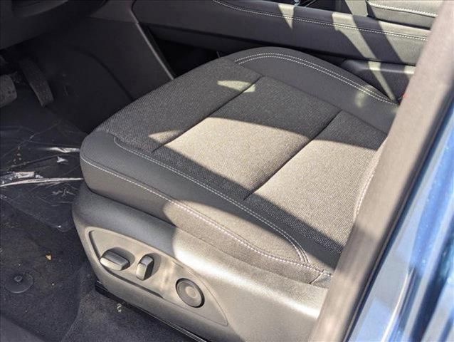 Photo of 2025 Lakeshore Blue Metallic Chevrolet Traverse