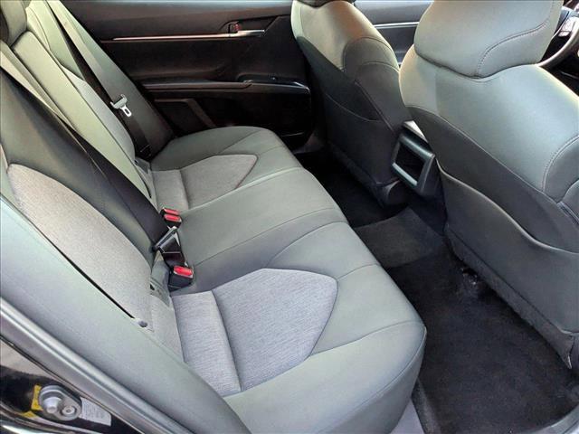 Photo of 2018 Midnight Black Metallic Toyota Camry