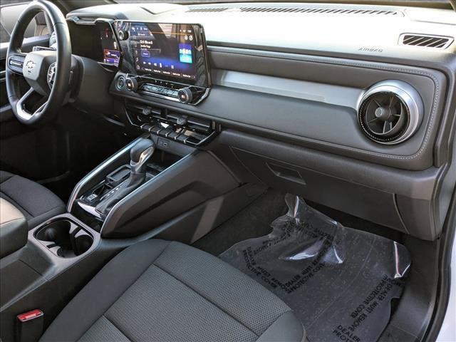 Photo of 2023 Summit White Chevrolet Colorado