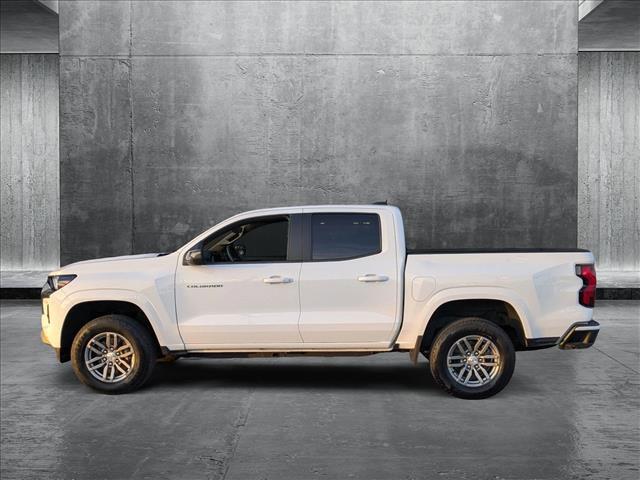 Photo of 2023 Summit White Chevrolet Colorado